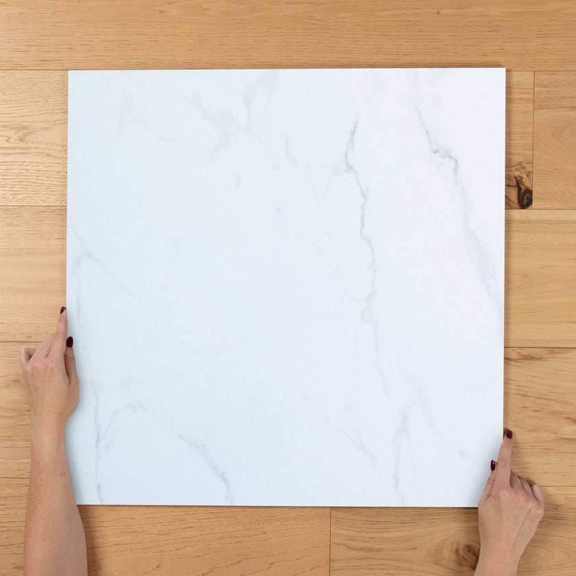 Signature Carrara Gloss